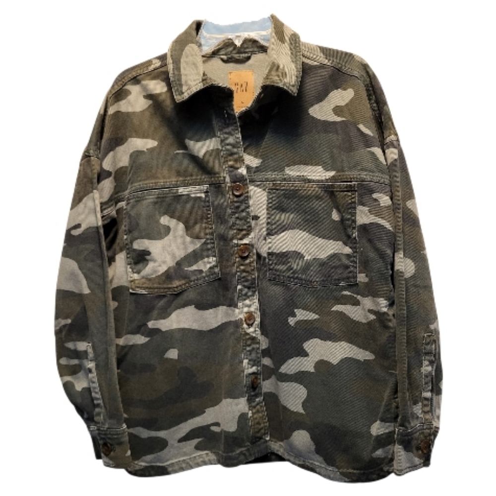 GAP Women's Boyfriend Oversized Camouflage Denim Shirttail Shacket - Size M